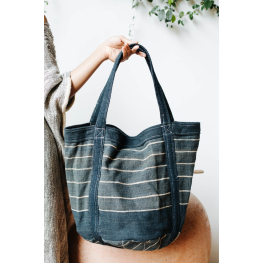Organic cotton natural dyed handbag- black