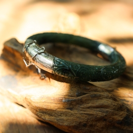 Bedis jade bracelet