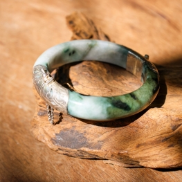 Jade silver bangle