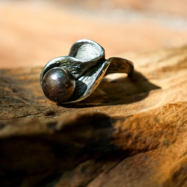 Freshwater pearl silver ring