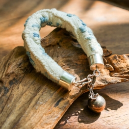 Handmade cotton sliver bracelet (blue)