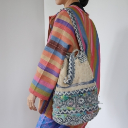 Ethnic bucket bag with natural stripe piad-1