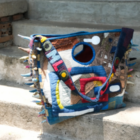 Thron and thread hand-stitched natural dyed bag - 4