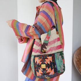 Patchwork bucket bag with natural & pink piad
