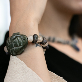 Quartz & amethyst stone beads bracelet
